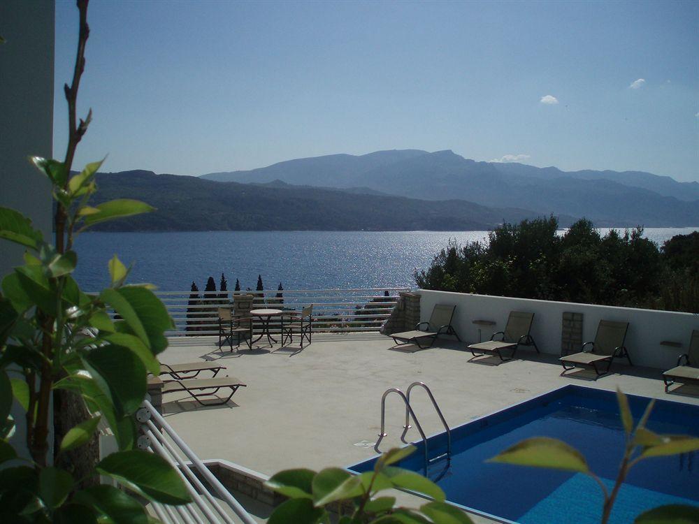 Scorpios Hotel & Suites Samos Town Bagian luar foto