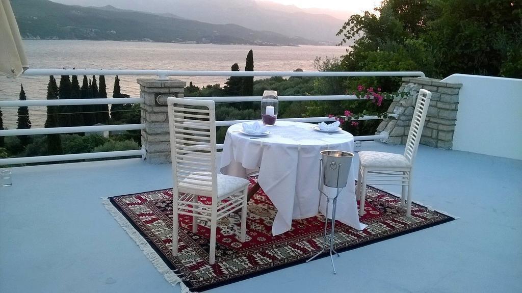 Scorpios Hotel & Suites Samos Town Ruang foto
