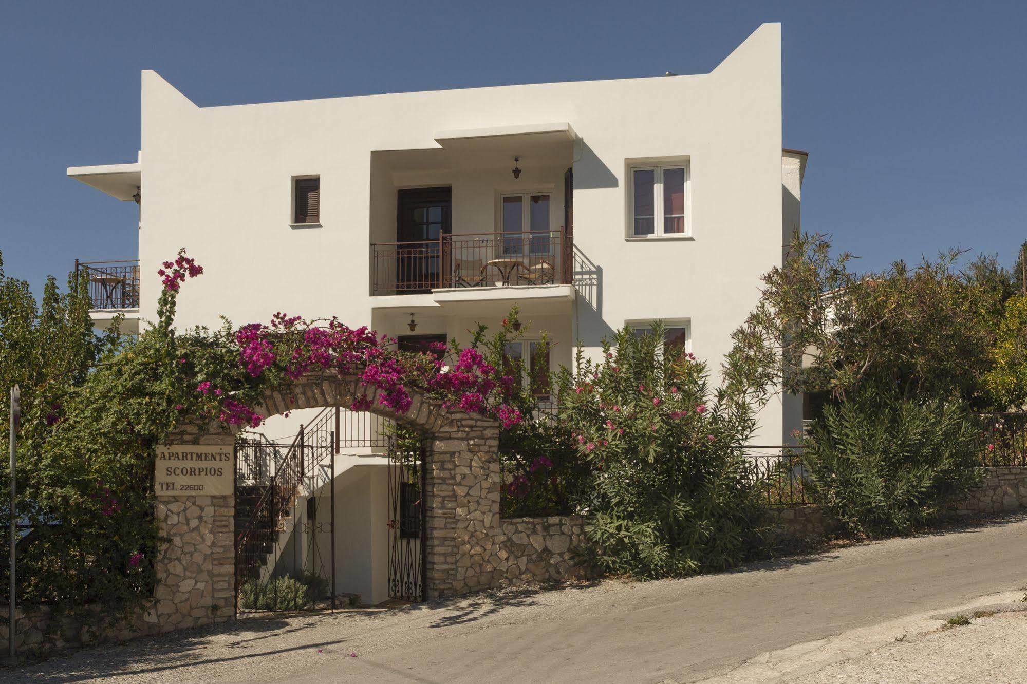 Scorpios Hotel & Suites Samos Town Bagian luar foto