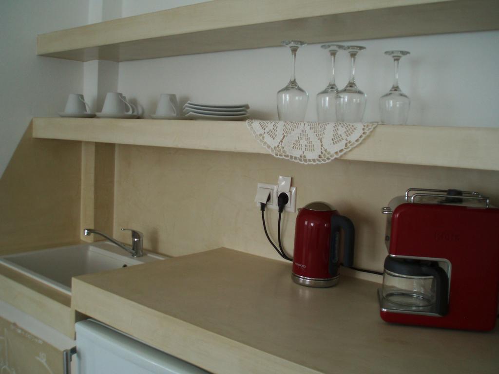 Scorpios Hotel & Suites Samos Town Ruang foto